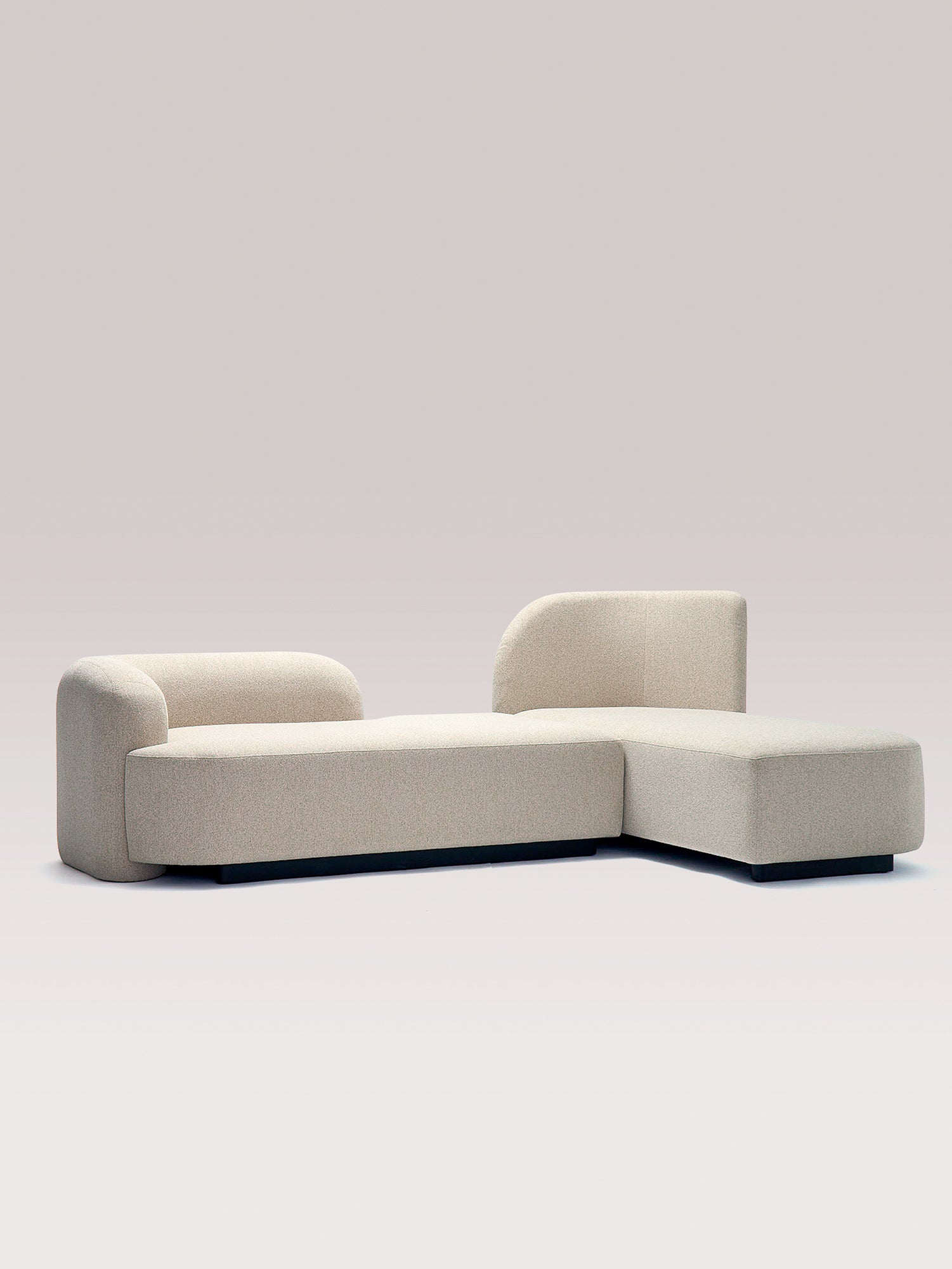 Liberation Sofa 270×159cm 106.3×62.6in ote Beige
