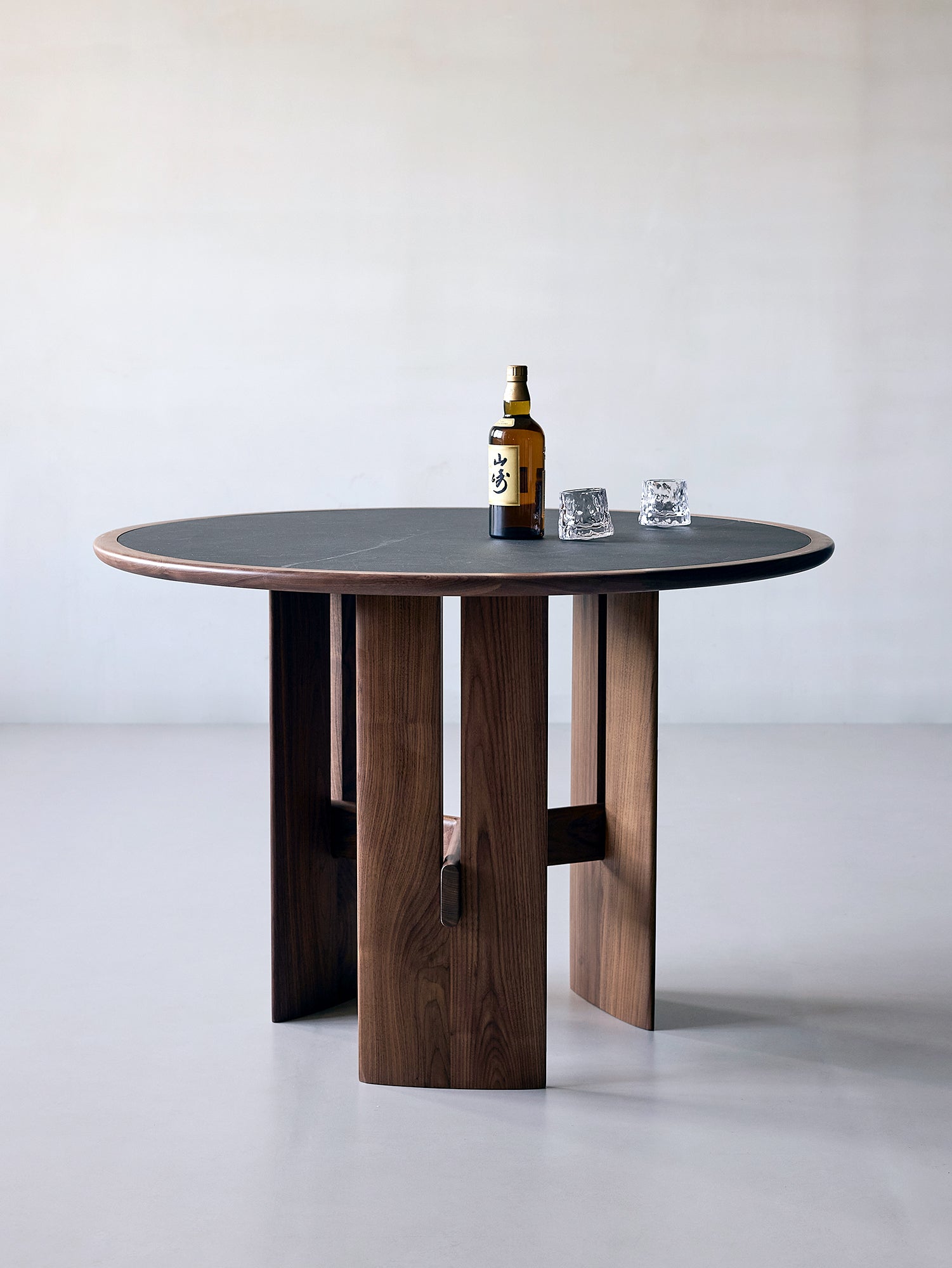 Rock Mat - Round Table