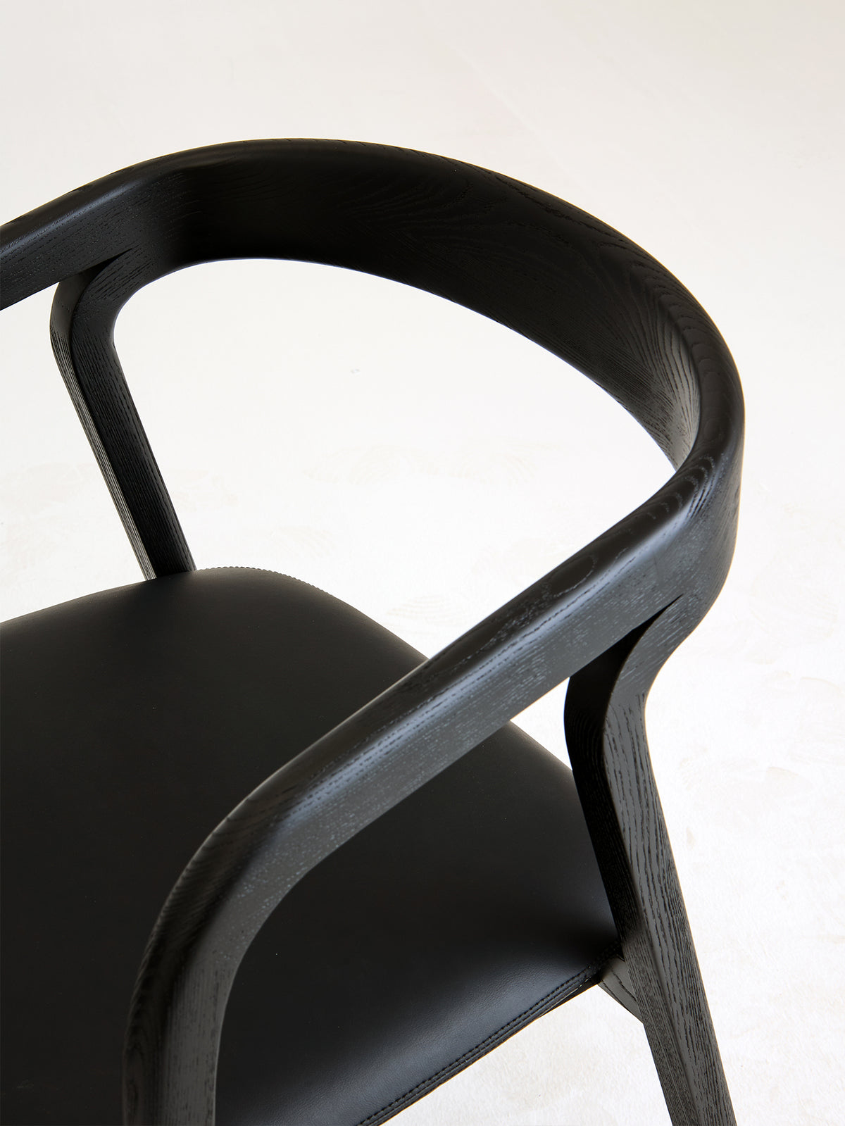 Valley Embrace Chair